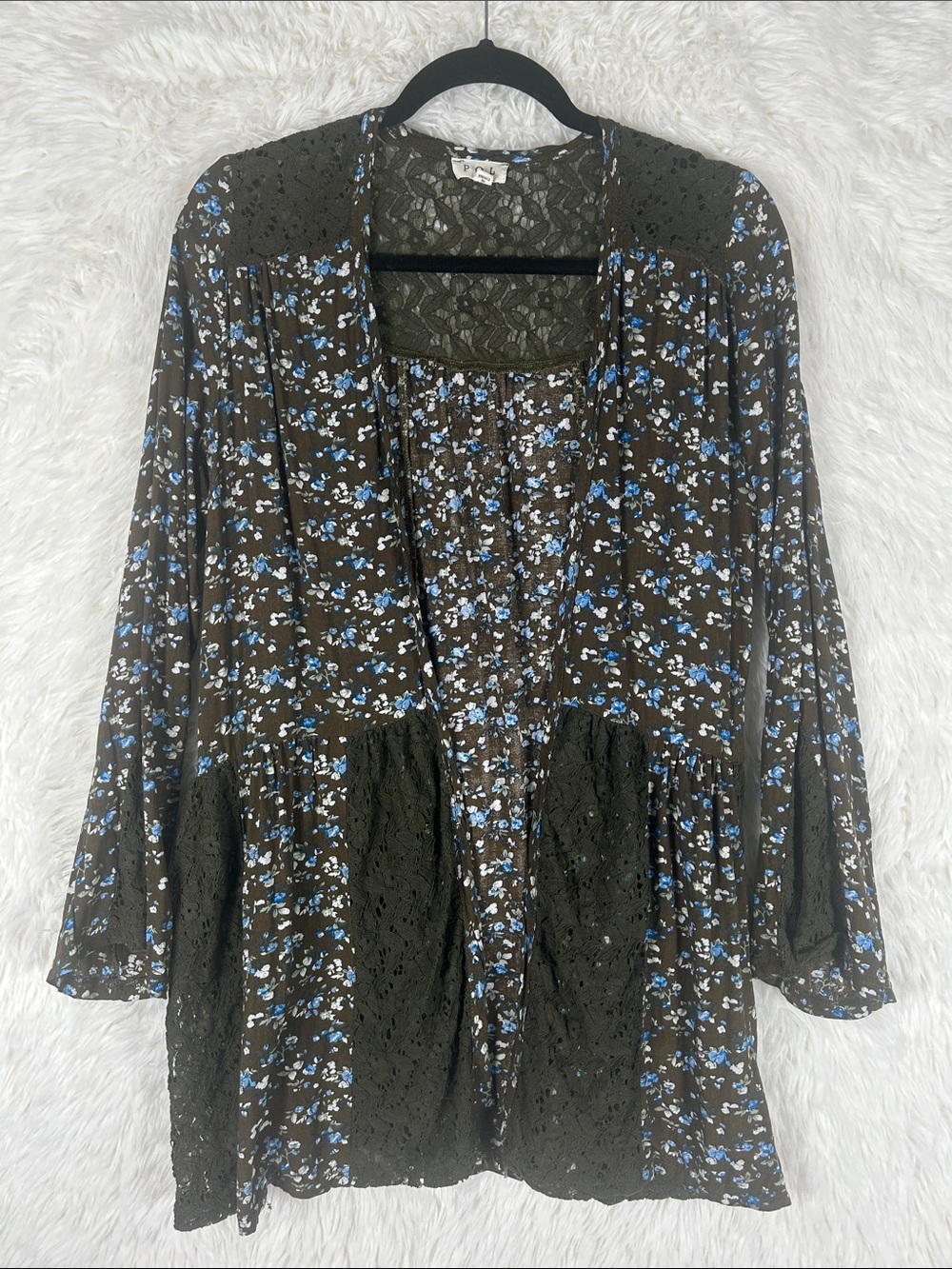 POL Olive Floral Lace-Trim Open Cardigan with Blue Accents
